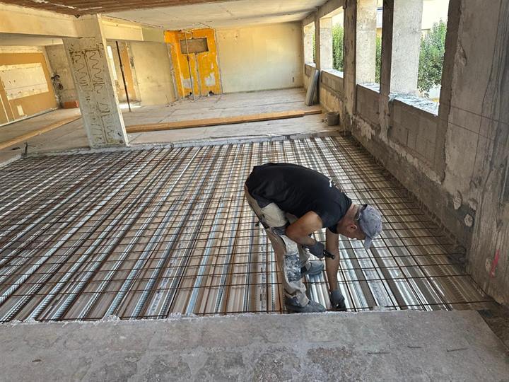 Plancher sur bacs acier, avant coulage
